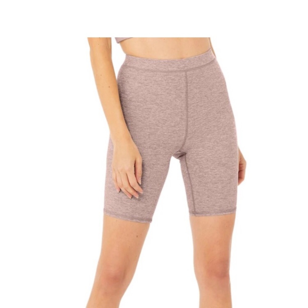 ALO Yoga High-Waist Alosoft Flow Biker Short in Smoky Quartz Size L